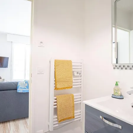 Calme Et Serenite - Balcon - Parking 1 Place * Étretat